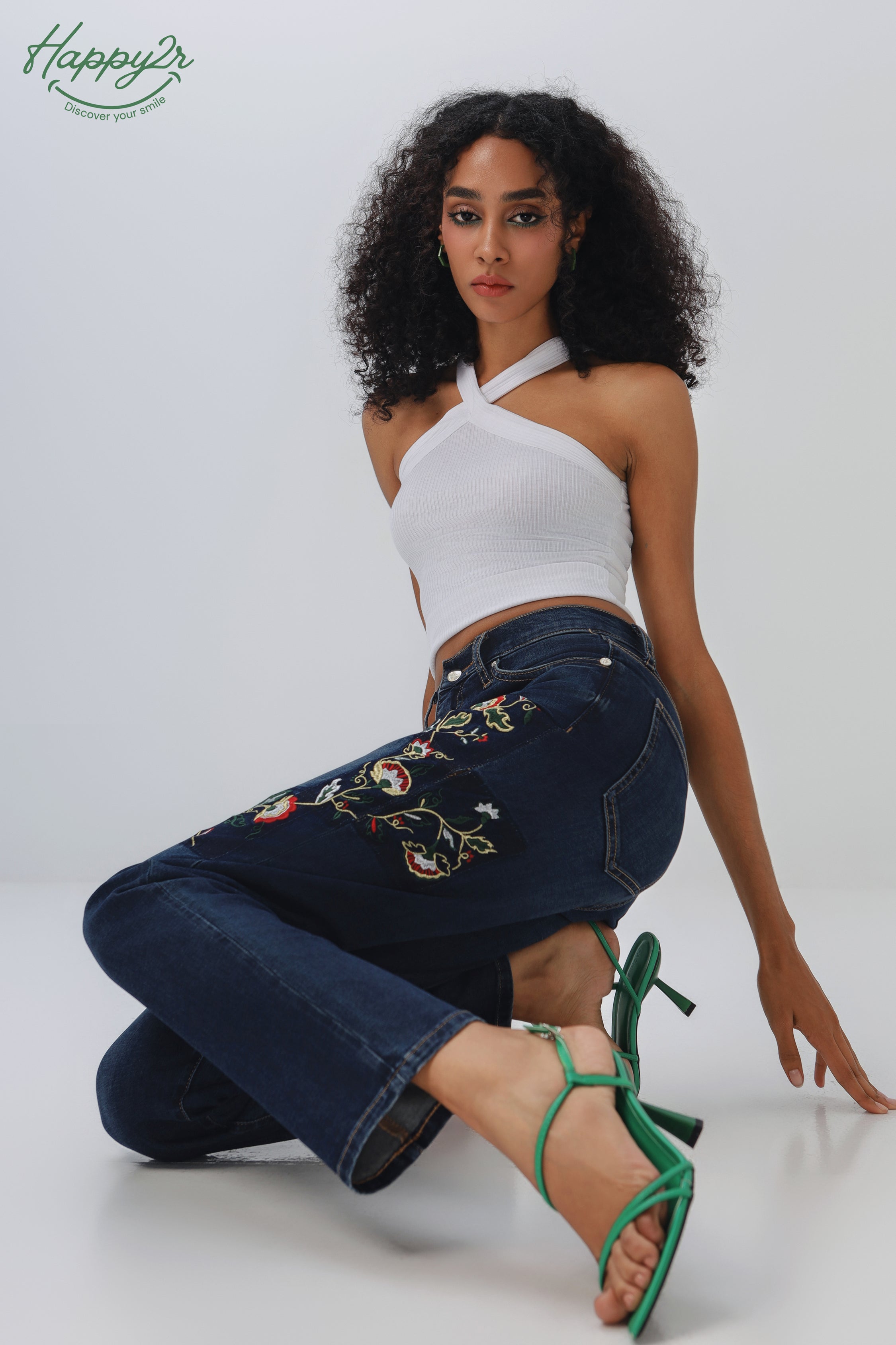 Mid-Rise Dark Wash with Embroidery Slim Jeans