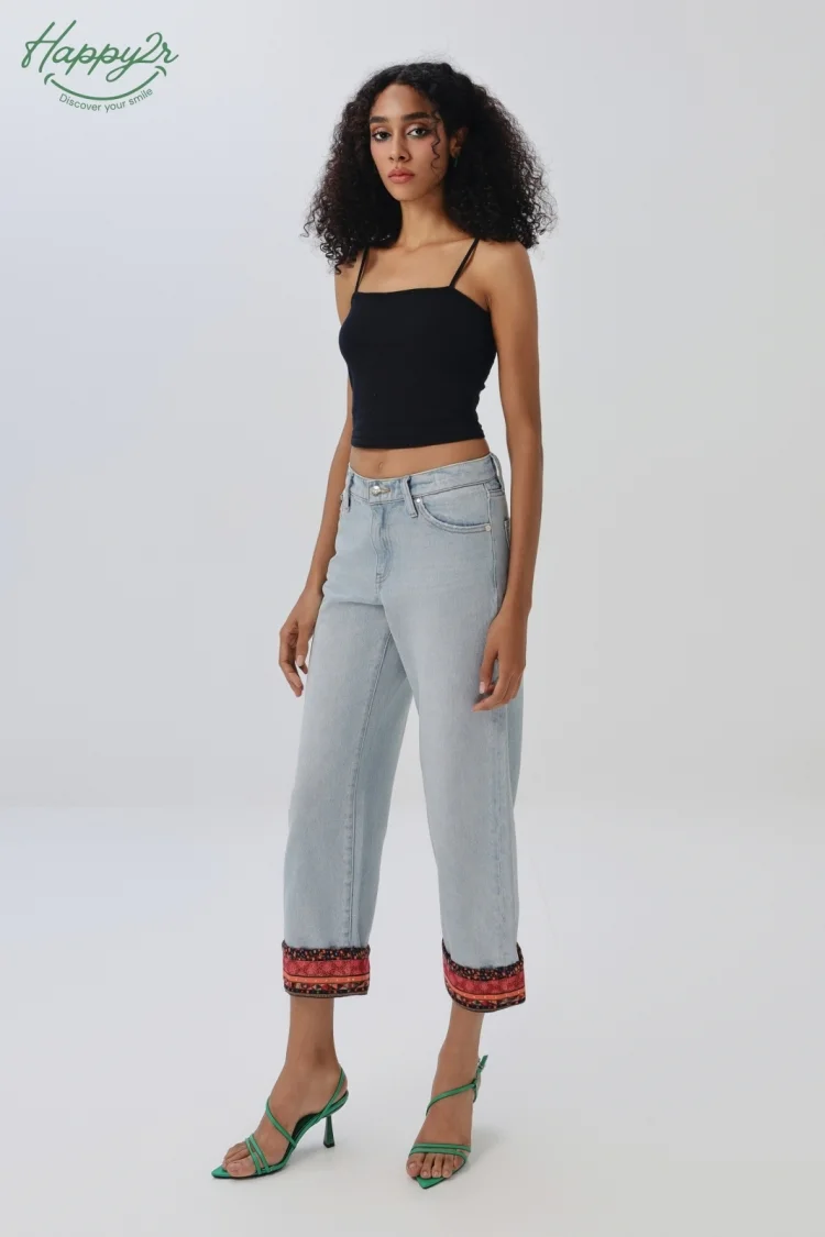 HIGH WAIST LIGHT MEDIUM WASH CONTRAST RAW HEM JEANS